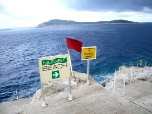 Kelli Goss Biography, Wiki, Height, Age, Boyfriend & More - Social News