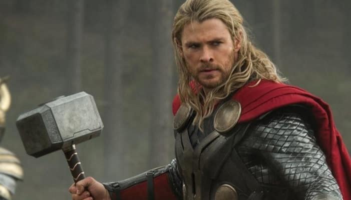Featured image for Man Has Epic Comeback For Troll Who Insulted His Daughter’s Thor Costume