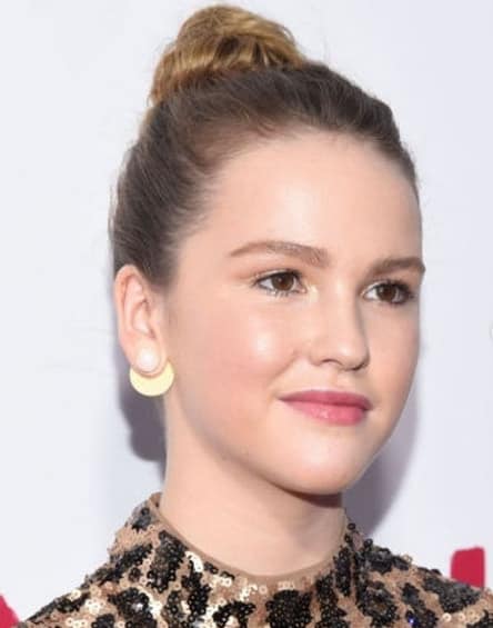 Talitha Bateman Biography, Wiki, Height, Boyfriend and More - Social