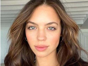 Claudia Sulewski