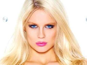 Amber Sienna