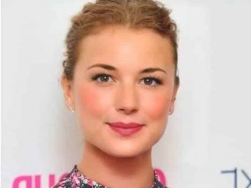 Emily VanCamp