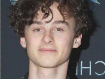 Wyatt Oleff