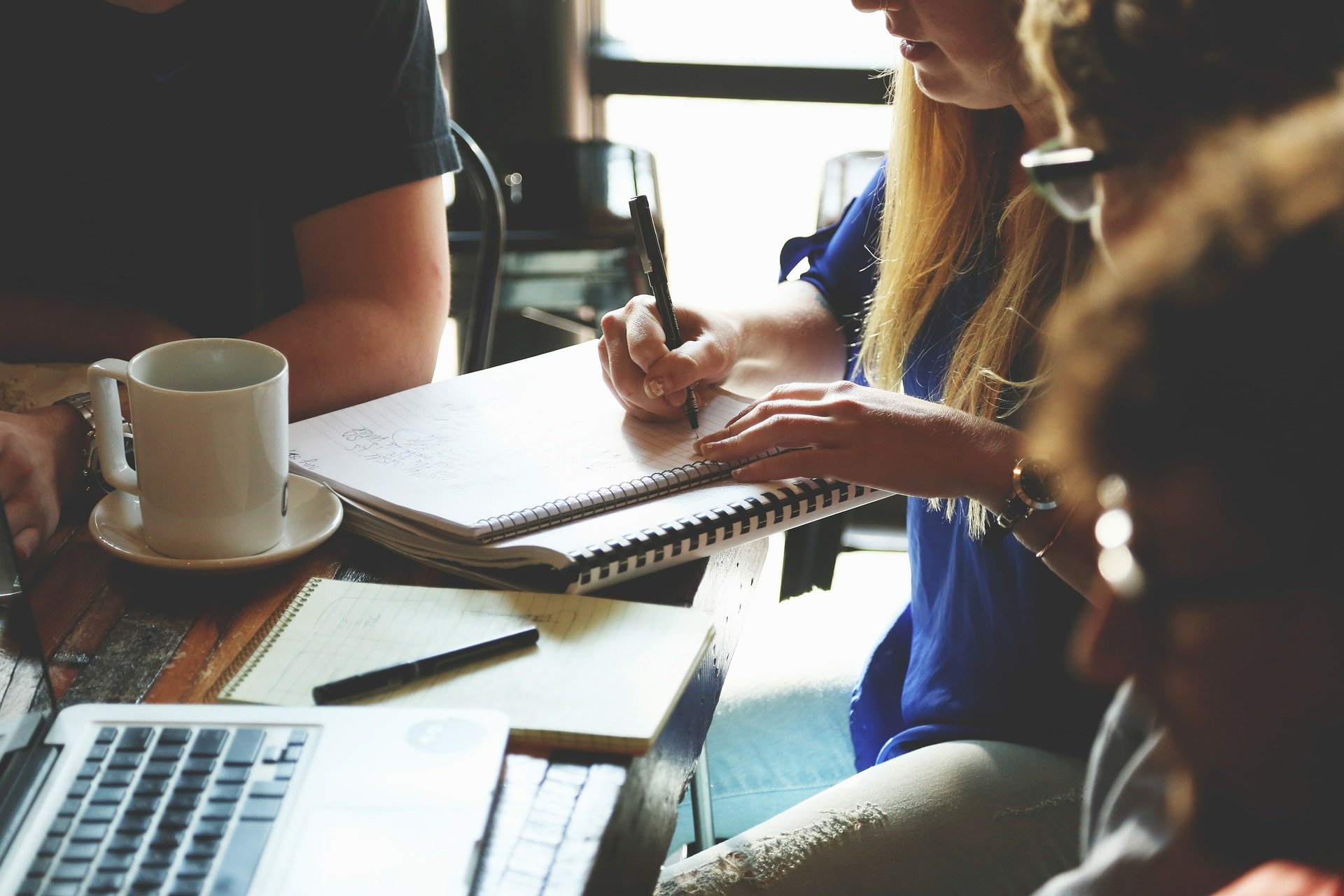 7 Myths About Advertising Your Ecommerce Business - Vimarsana News