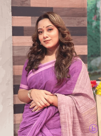 Prarthana Fardin Dighi in Sari