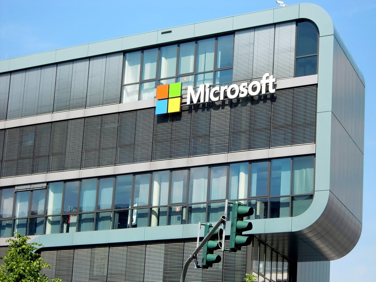 Why Migrate Data from Google Workspace to Microsoft 365? - Vimarsana News