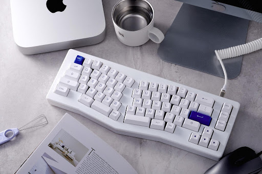 Complete Guide to Selecting an Ergonomically-Friendly Keyboard - Vimarsana News