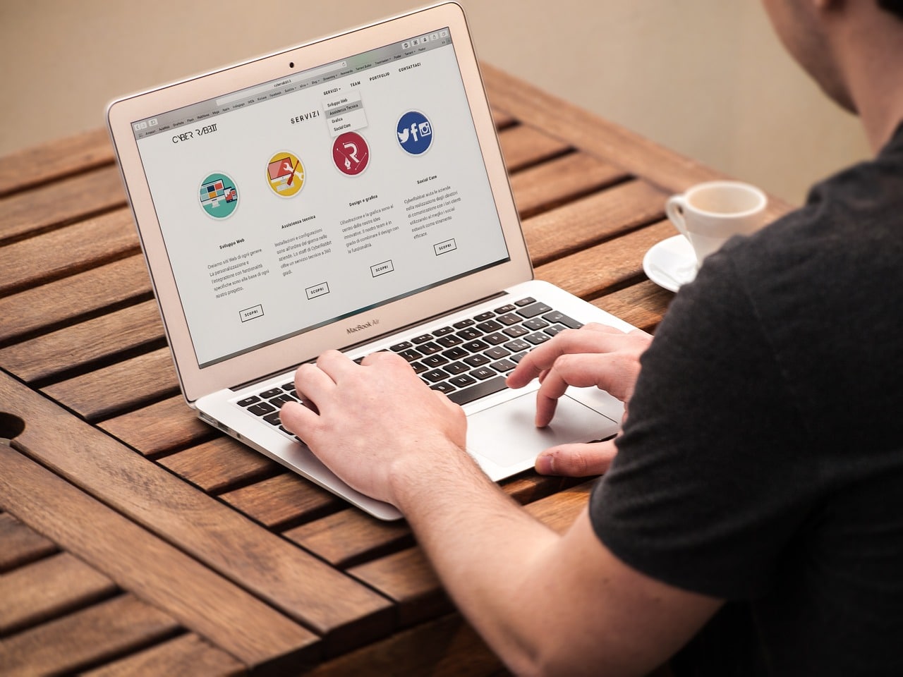 Understanding the Benefits and Process of UX Prototyping - Vimarsana News