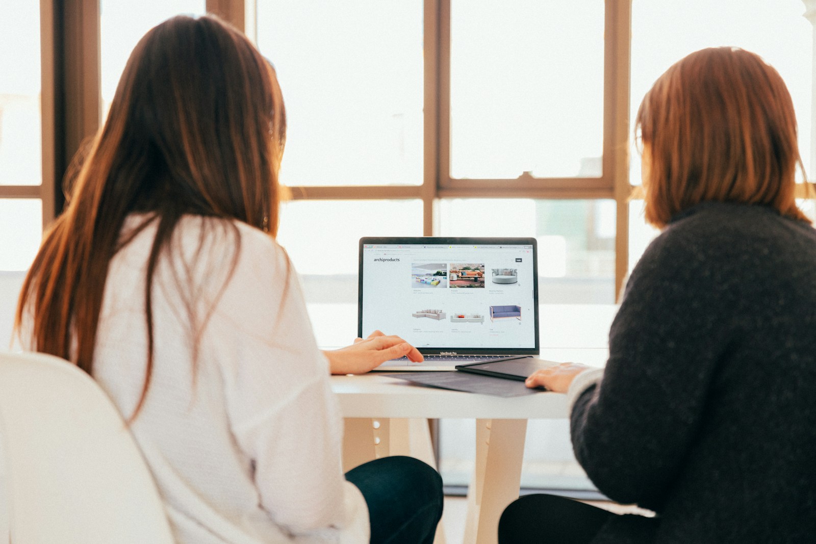 Transforming Logistics with Cutting-Edge Website Design - Vimarsana News